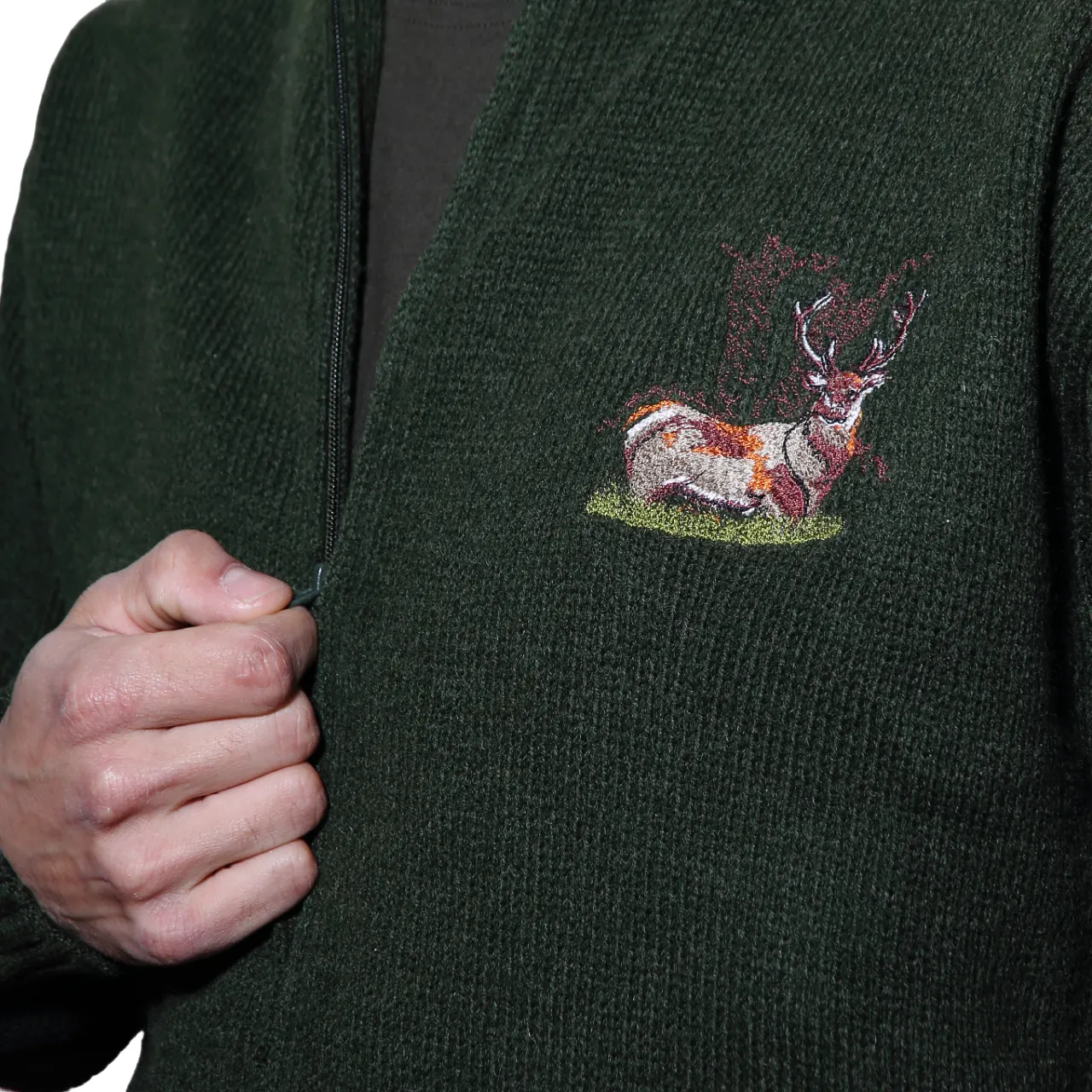 Pullover Verde Bordado